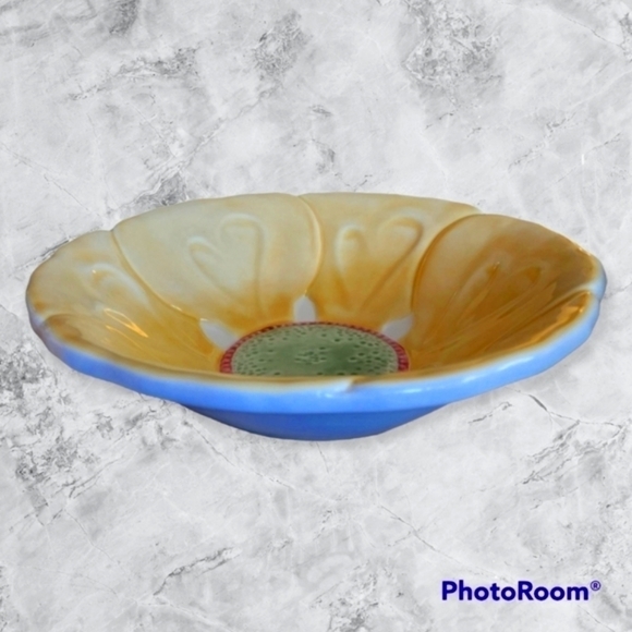 Pfaltzgraff Decorative Ceramic Pastel Yellow Dahlia Spring Salad Serving Bowl - Picture 1 of 6